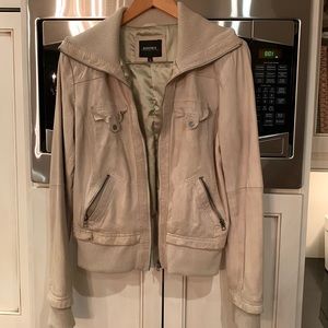 Light cream leather bomber jacket - Bershka